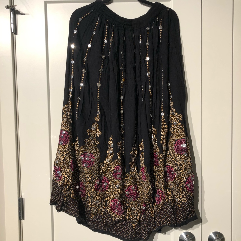 Black skirt